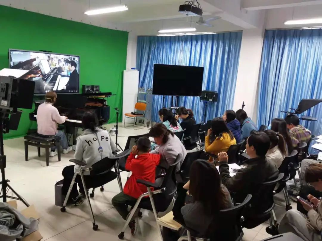 科技助力音乐教学，牵手大师零距离大师课